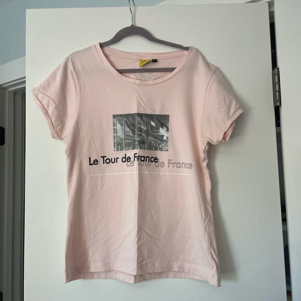 Le Tour de France Graphic baby Tee in Light Pink